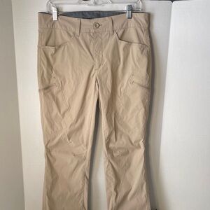 Eddie Bauer Men's  Size 32x30 Beige Cargo Pants Stretch 6 pocket